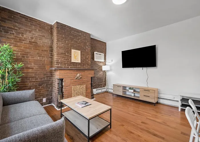 Shadyside, Pittsburgh, Modern And Cozy 1 Bedroom Unit3 With Free Parking Apartment
