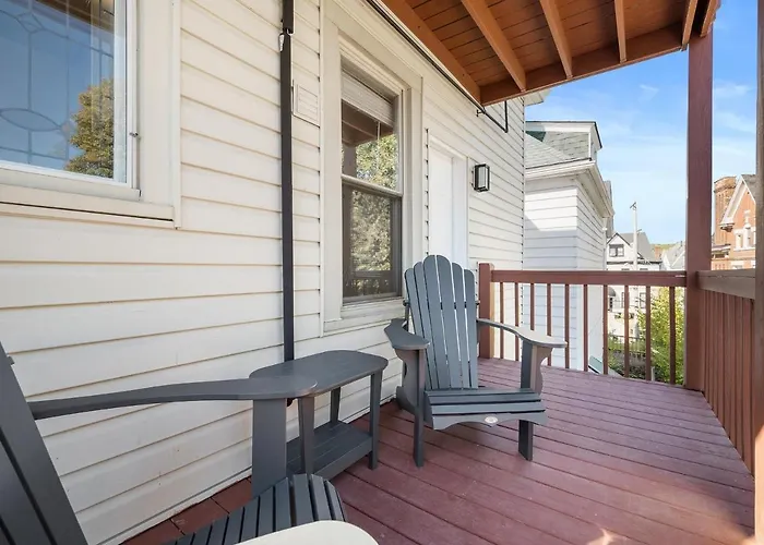 Shadyside, Pittsburgh, Modern And Cozy 1 Bedroom Unit3 With Free Parking Apartment Pittsburgh